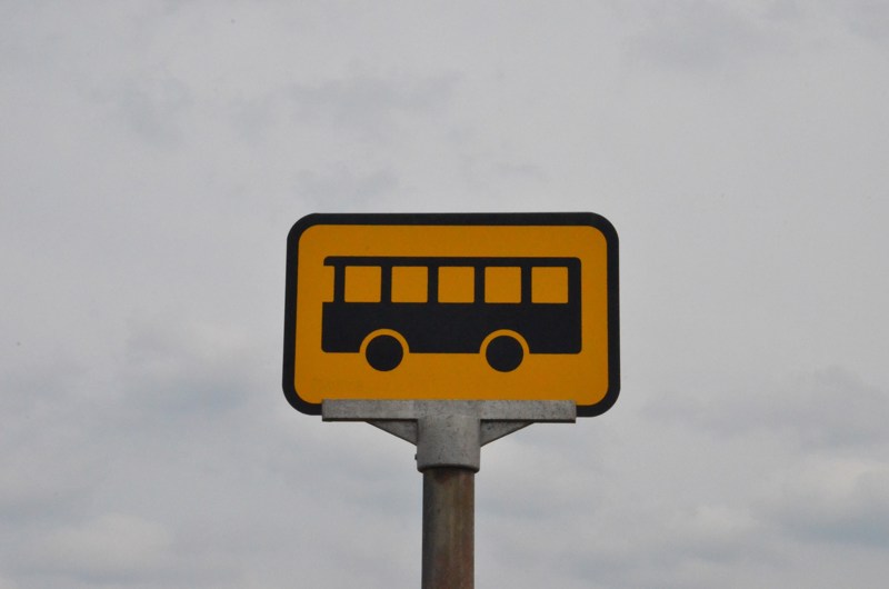 Busstoppested skilt